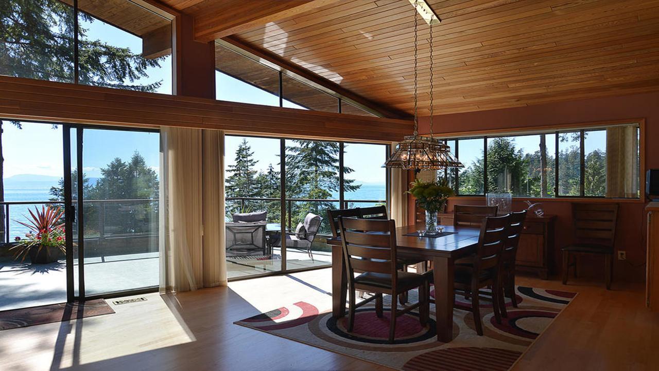 Sunshine Coast Treetop B&B Sechelt Exterior foto