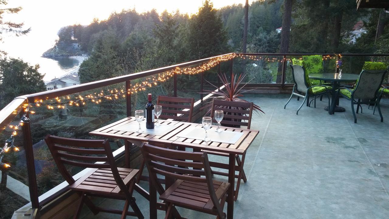 Sunshine Coast Treetop B&B Sechelt Exterior foto